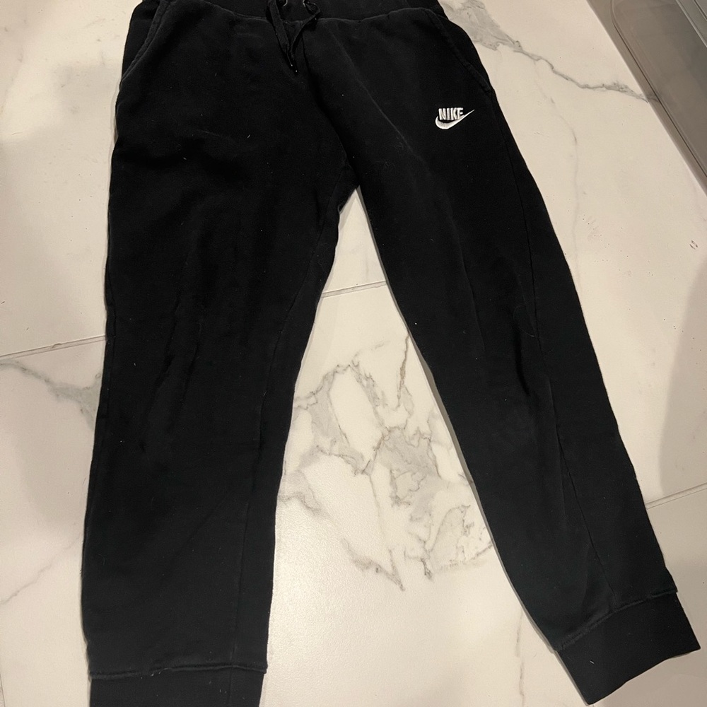 good condition nike sweatpants